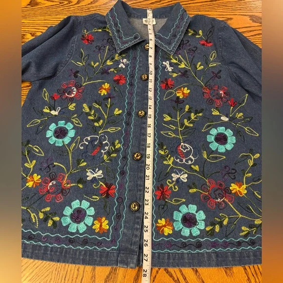 Embroidered Denim Jacket with Floral Design - Picture 9 of 12
